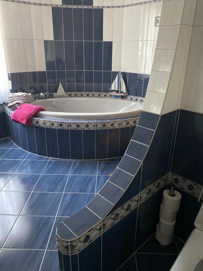 La Maison Du Petit Bonheur Moutier Esterno foto